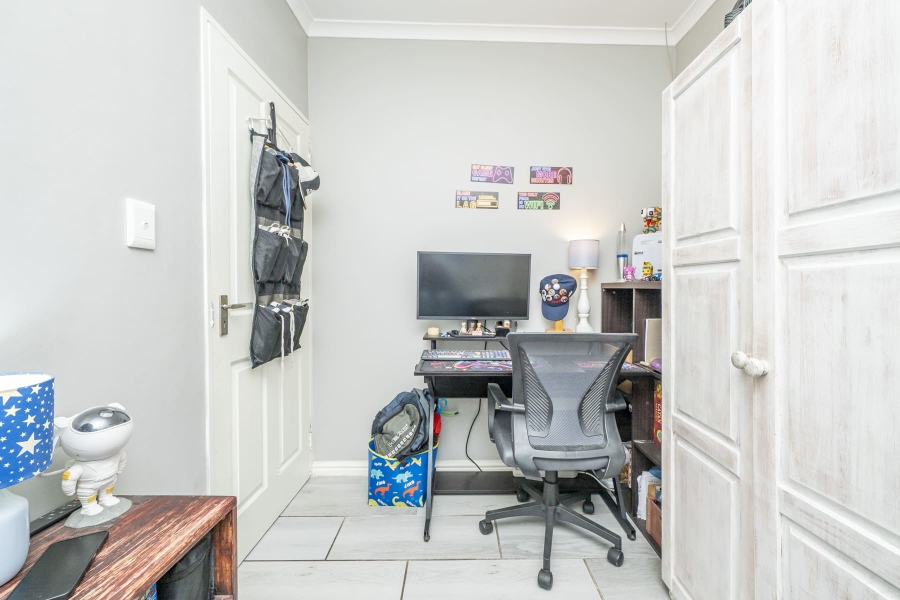 3 Bedroom Property for Sale in Protea Heights Western Cape